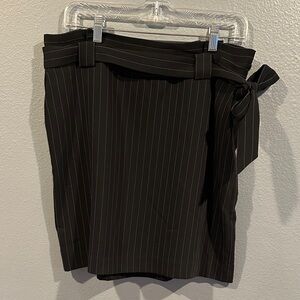 Express Black Pinstripe Pencil Skirt With Pockets